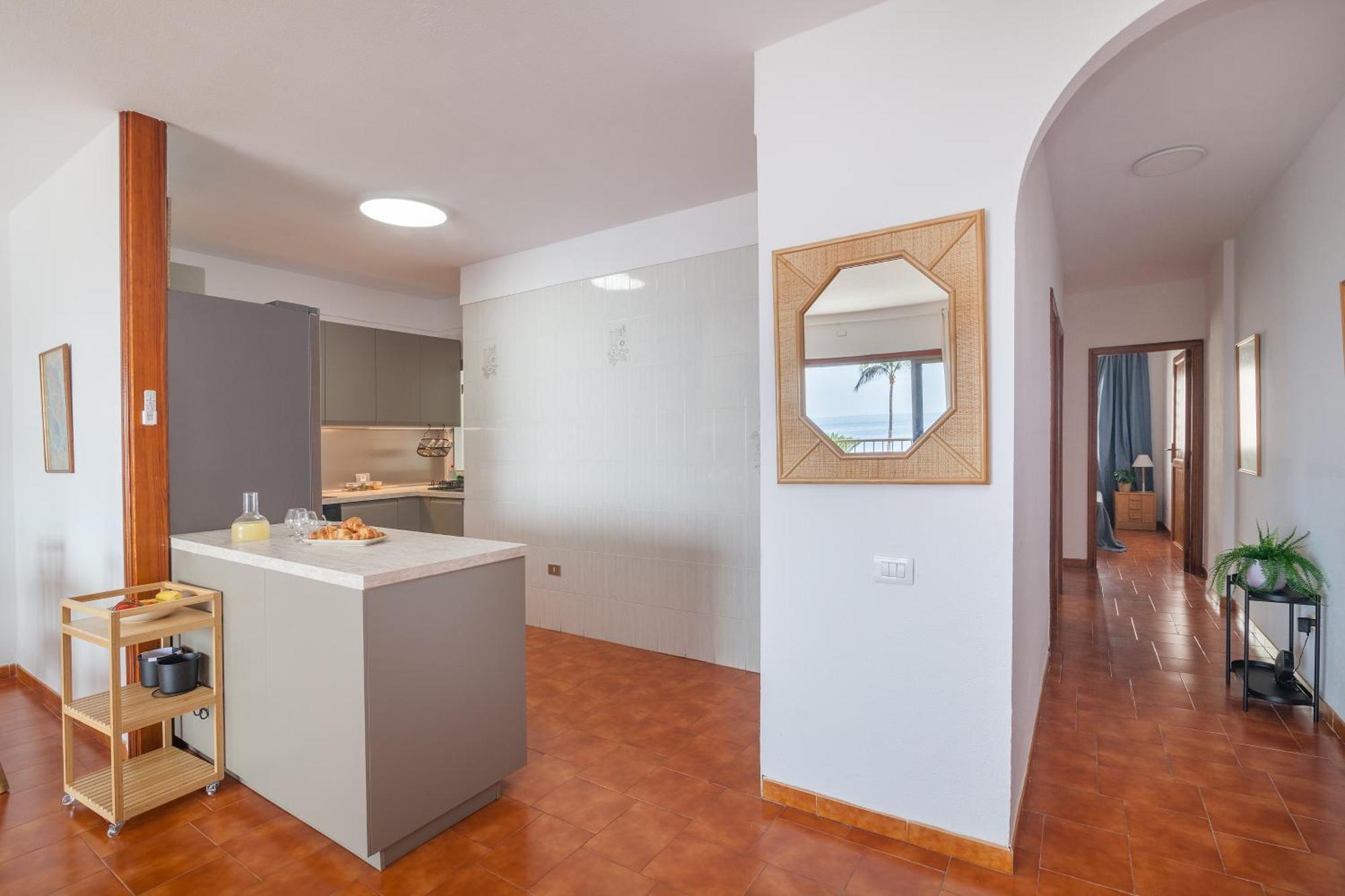 Ferienwohnung Casa De Franco - Ocean View, Terrace, Balcony, 50M From Playa La Arena, Fibre Net Puerto de Santiago  Exterior foto